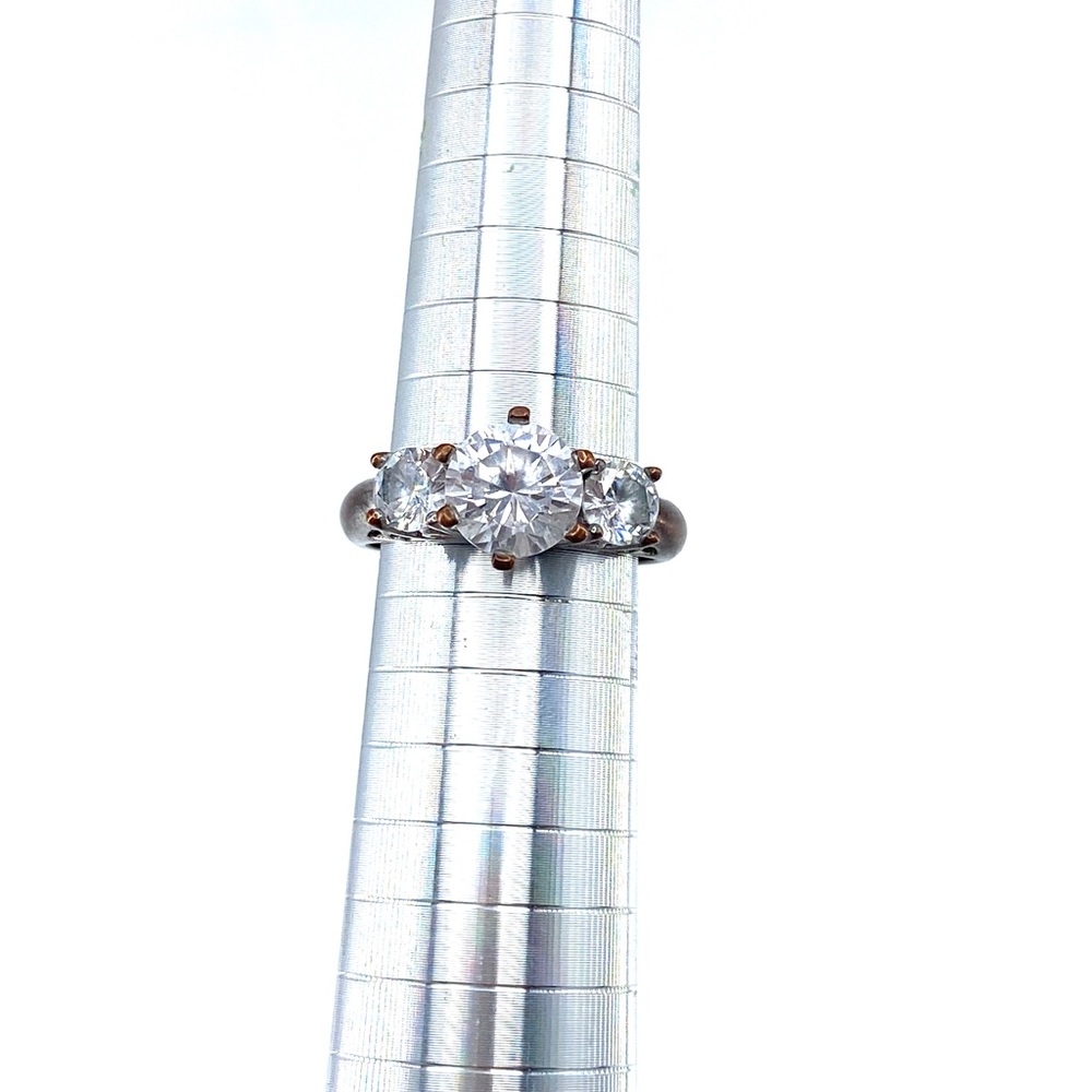 Sparkly Vintage  Costume Jewelry Ring • Size 8 • Estate Jewelery